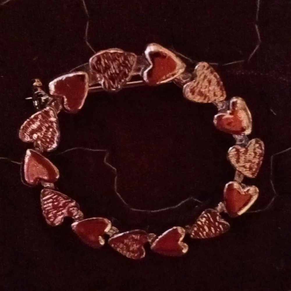 Circle heart brooch silver color metal
